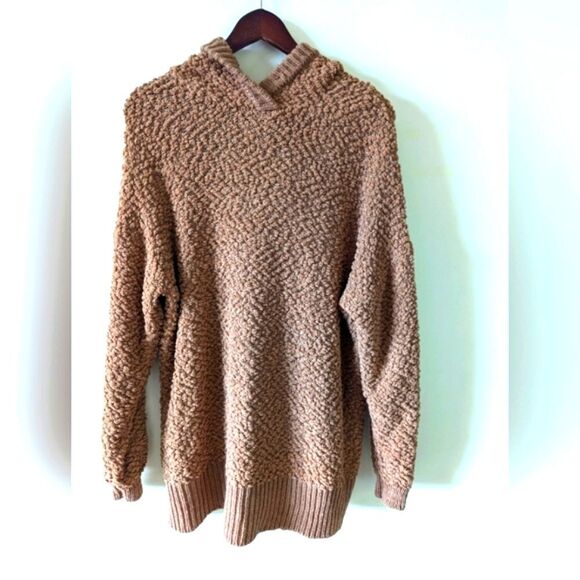 Zenana Outfitters Sweaters - Zenana hoodie marshmallow sweater| ribbed cuffs and hem| popcorn knit size large